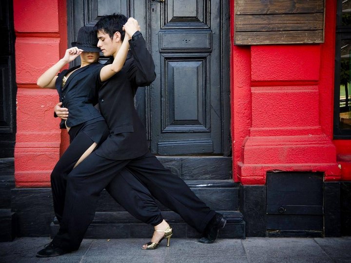 Аргентинское танго. Художник willem haenraets танго. Костюм для танго. Парные страстные танцы. Аргентинское танго картины.