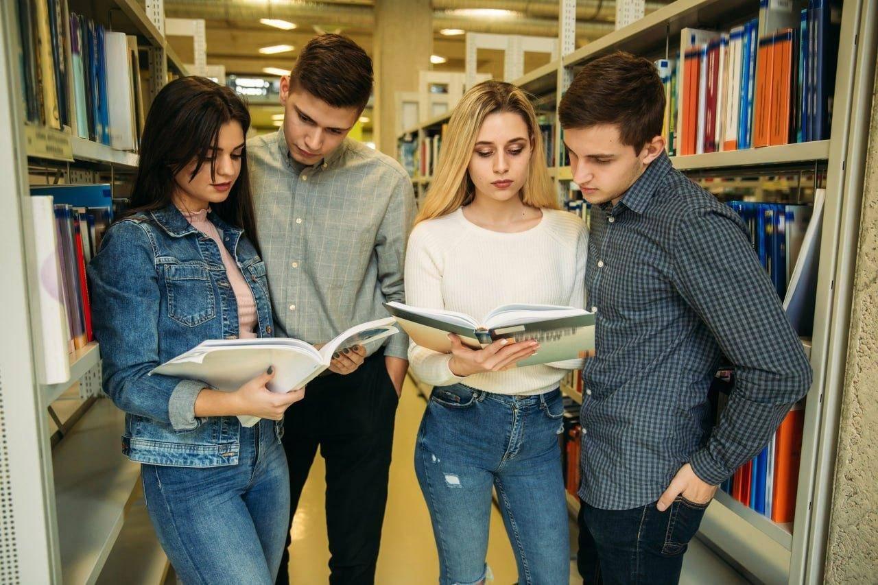 Квест «Знатоки литературы»