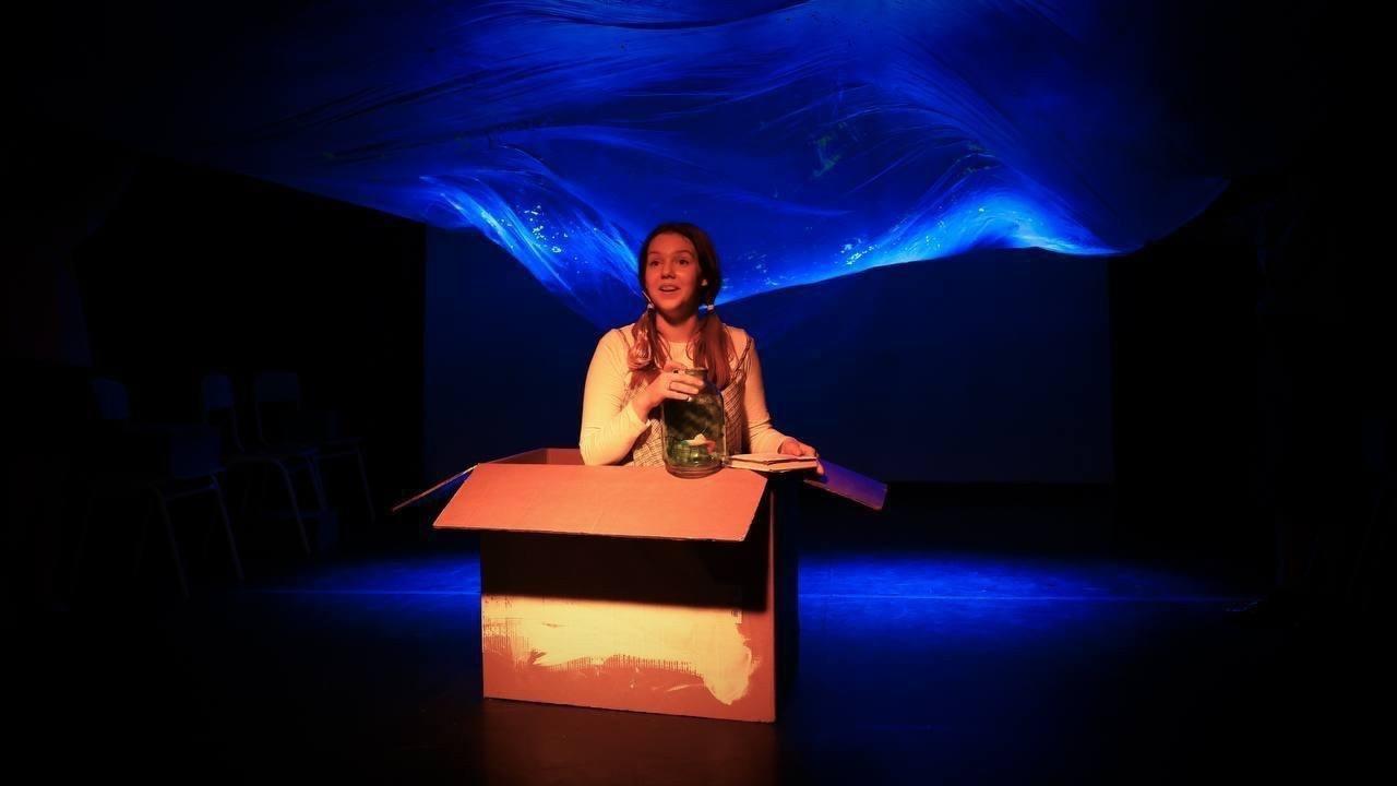 Спектакль «Я кулак. Я А-н-н-а»