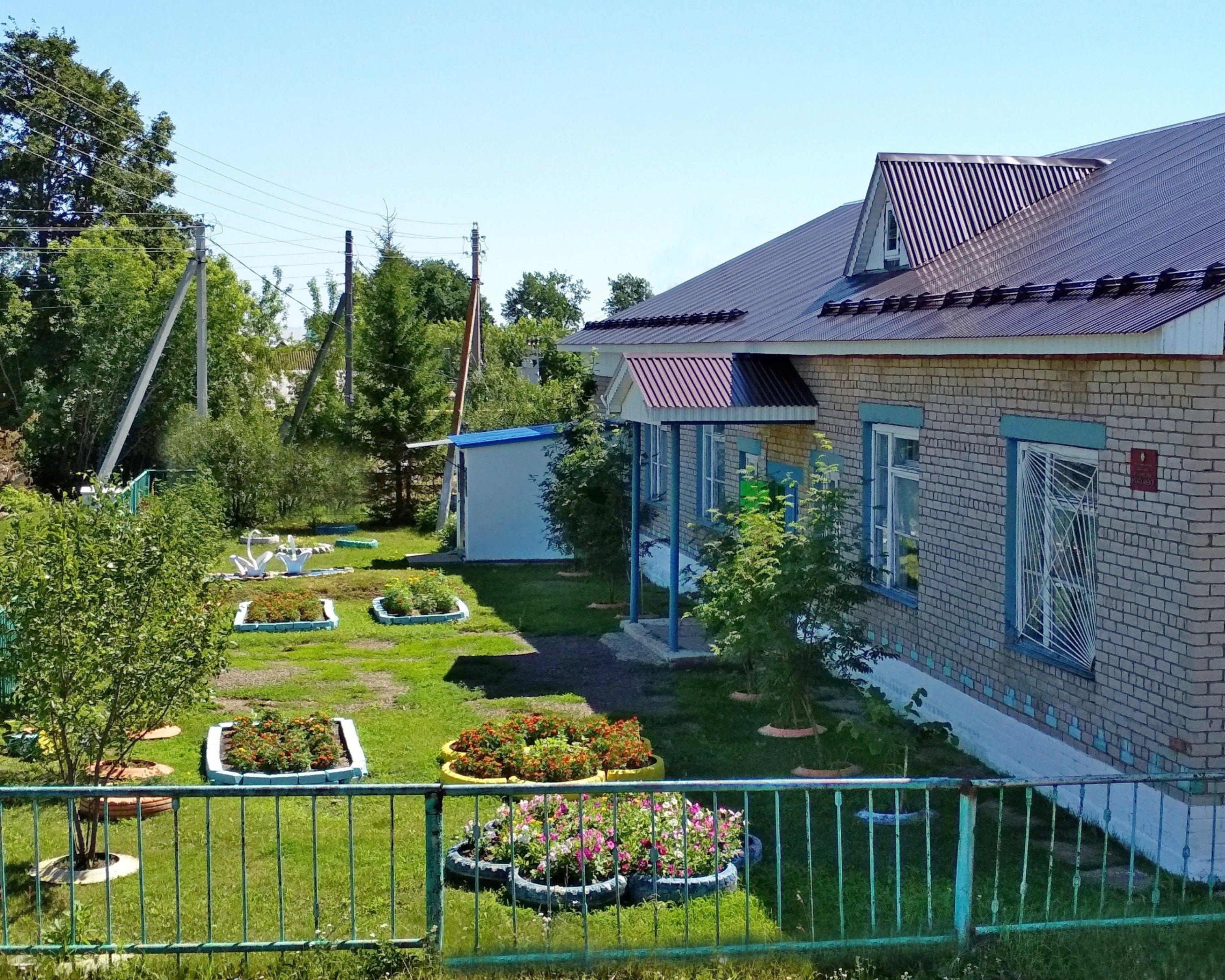 Среднекаширский сельский клуб