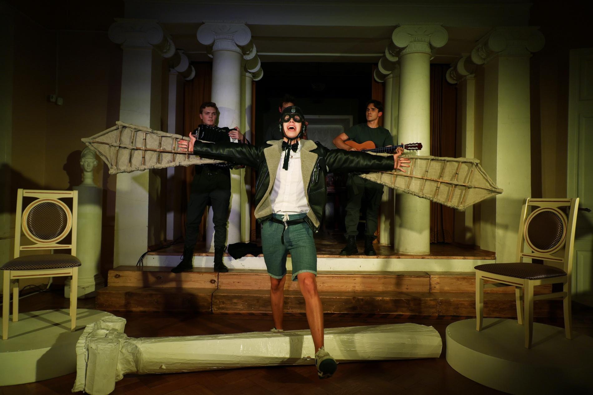 Спектакль «Осада»