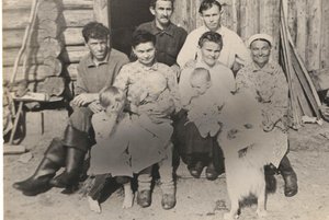 Фотовыставка «Листая памяти страницы»