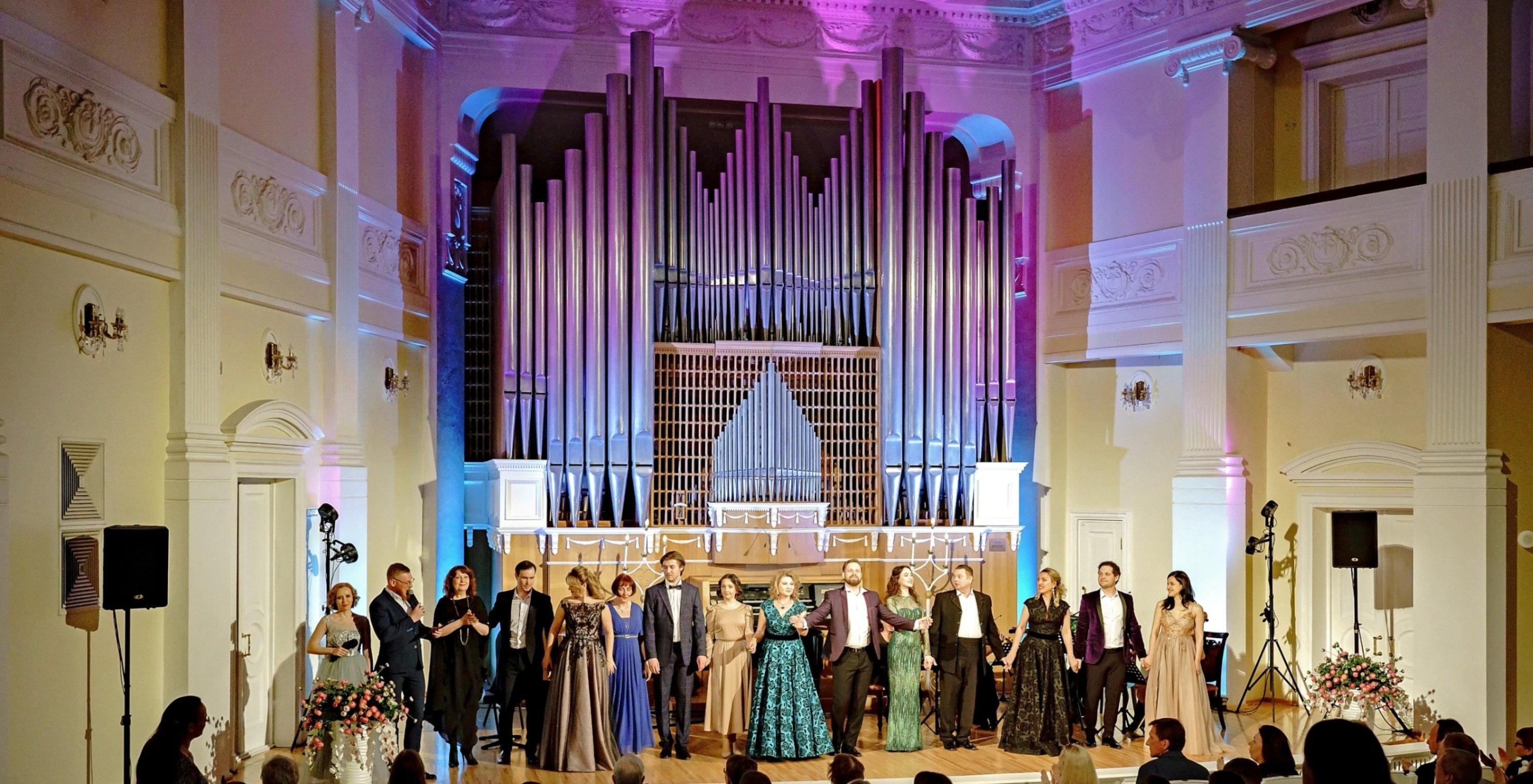 Концерт «Классик-хит-коктейль»