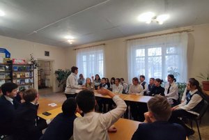 Информационный час «Новогодний сюрприз»