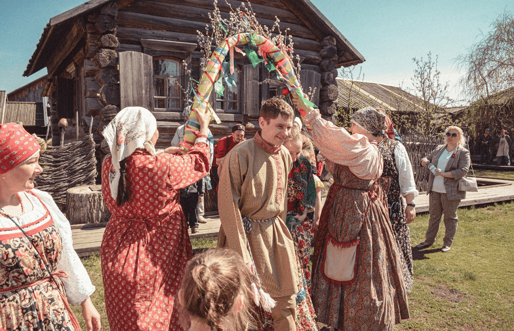 «Как–то раз на Красну горку»