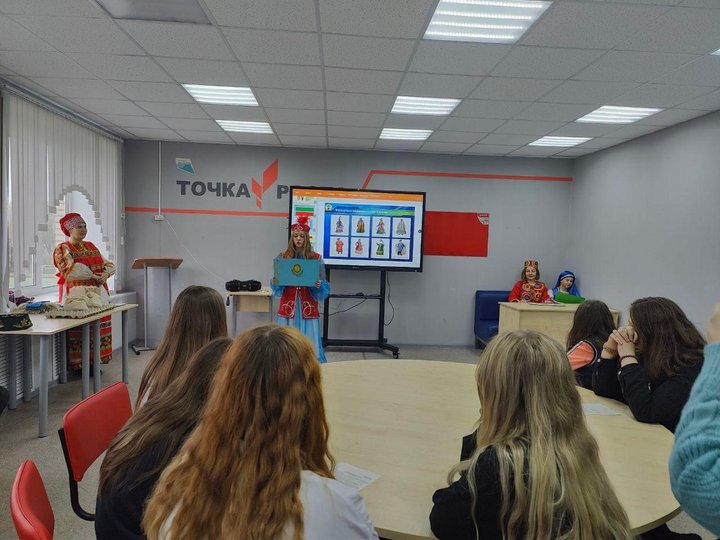 <small>Автор: Бочкина Галина Эвальдовна.</small> <small>Источник: C:\Users\bochk\OneDrive\Изображения\КАРТИНКИ\МОДЕРАЦИЯ -ПРО КУЛЬТУРА\2025\Все флаги в гости к нам\выборка.</small>