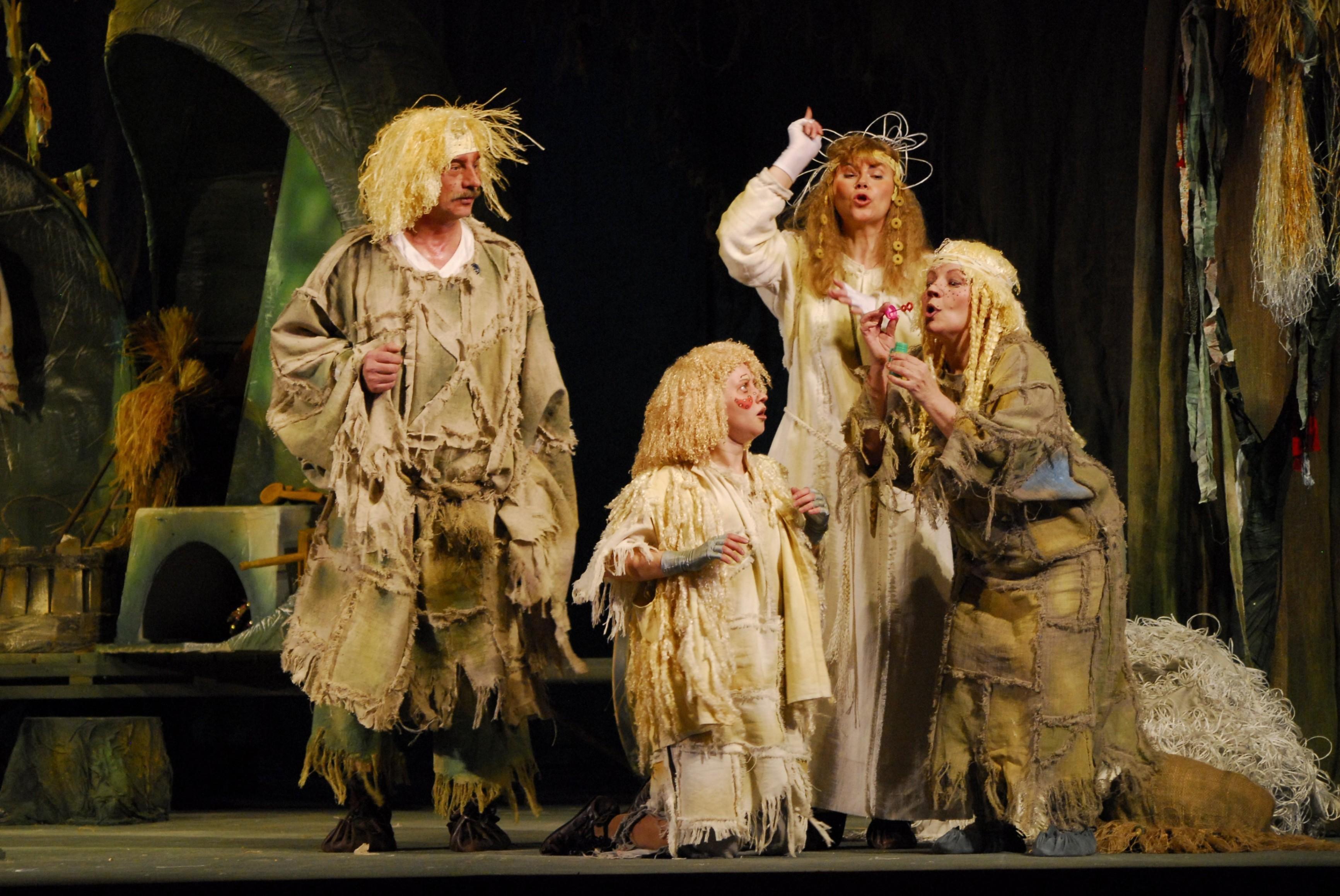 Спектакль «Мымрёнок, или Здравствуй, Чудо в перьях»