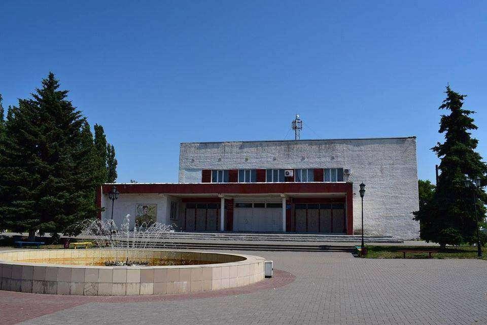 Обл кдц. Кдц салехард концерт. Обл кдц. Кдц гармония село прокудское. Давыдовка дом культуры.