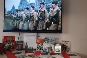 Историко-патриотическая выставка «Москва за нами»